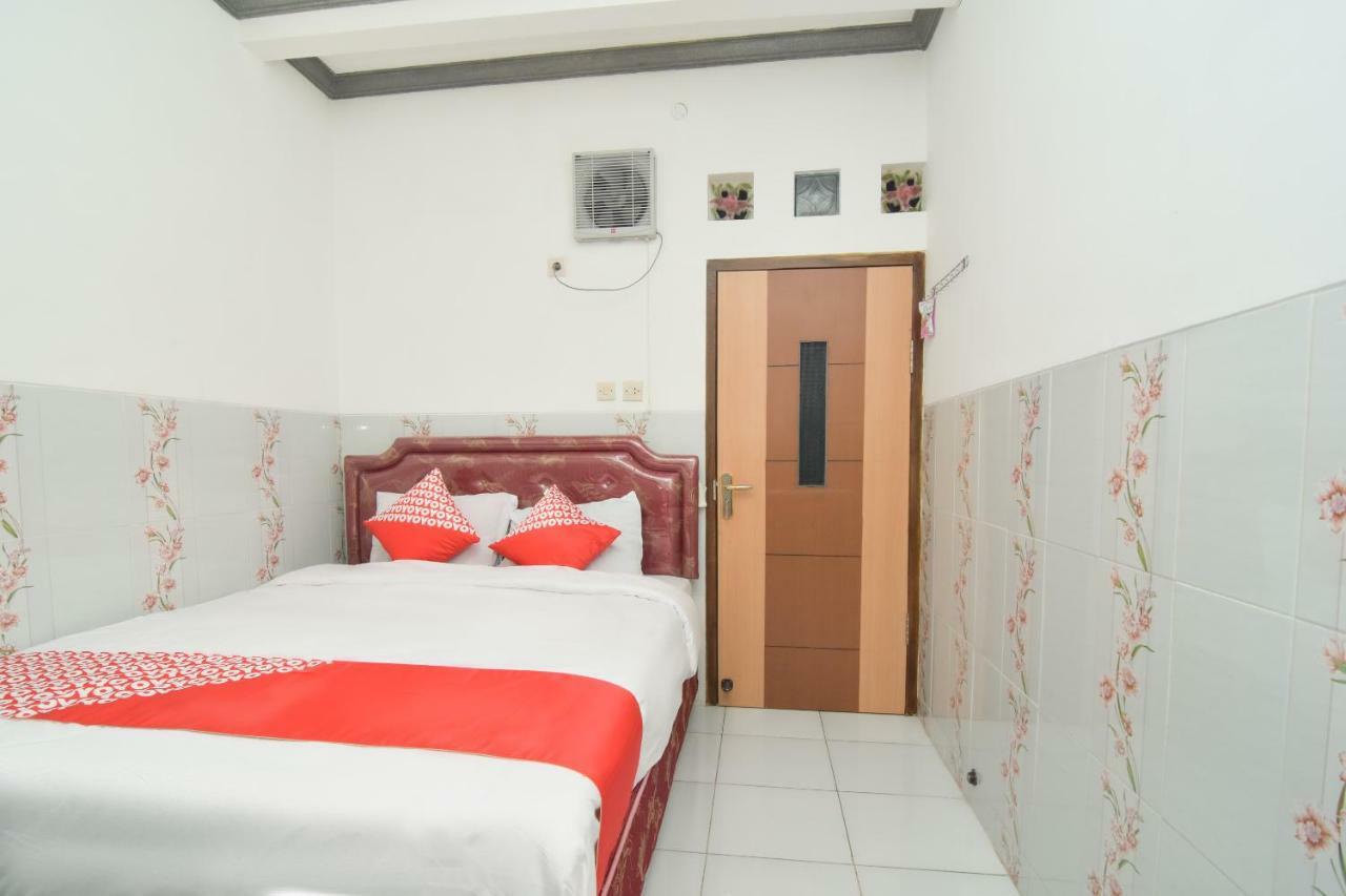 Dua Putri Villa Pasuruan Exterior foto